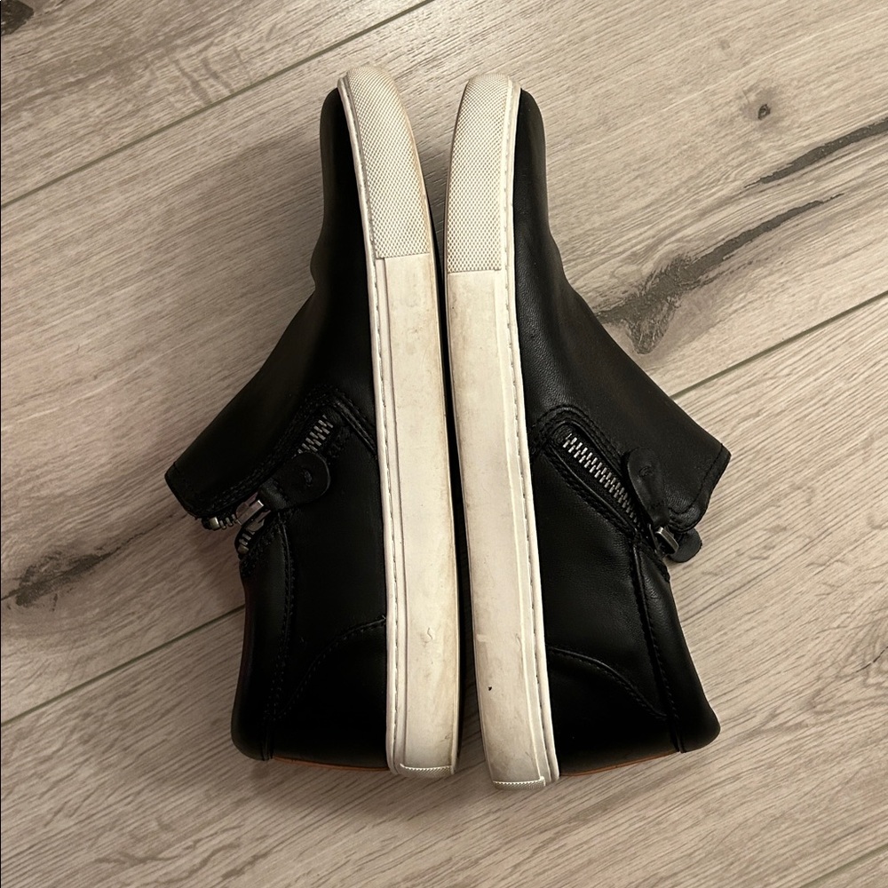 Gentle Souls Lowe Black Leather Slip On, Zip Up Sneakers - Picture 5 of 13